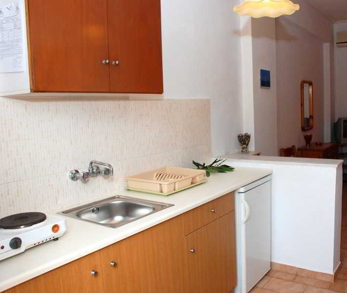 Eleni'S Garden & Castello Suites Alykanas  Zewnętrze zdjęcie