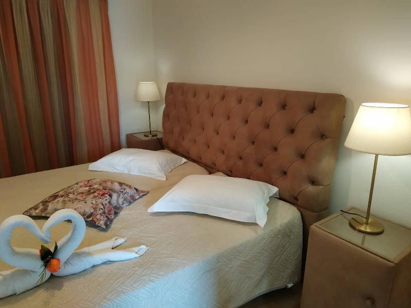 Eleni'S Garden & Castello Suites Alykanas  Zewnętrze zdjęcie