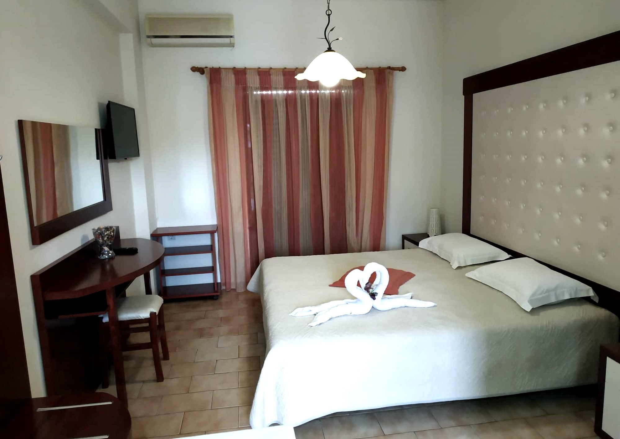Eleni'S Garden & Castello Suites Alykanas  Zewnętrze zdjęcie