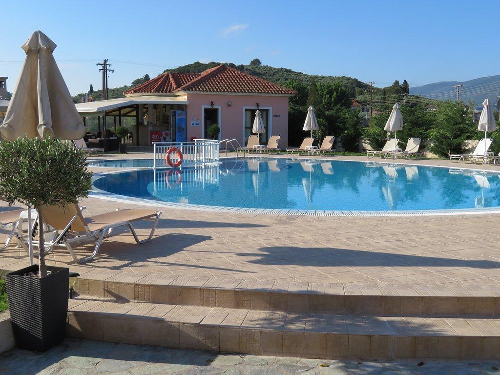 Eleni'S Garden & Castello Suites Alykanas  Zewnętrze zdjęcie