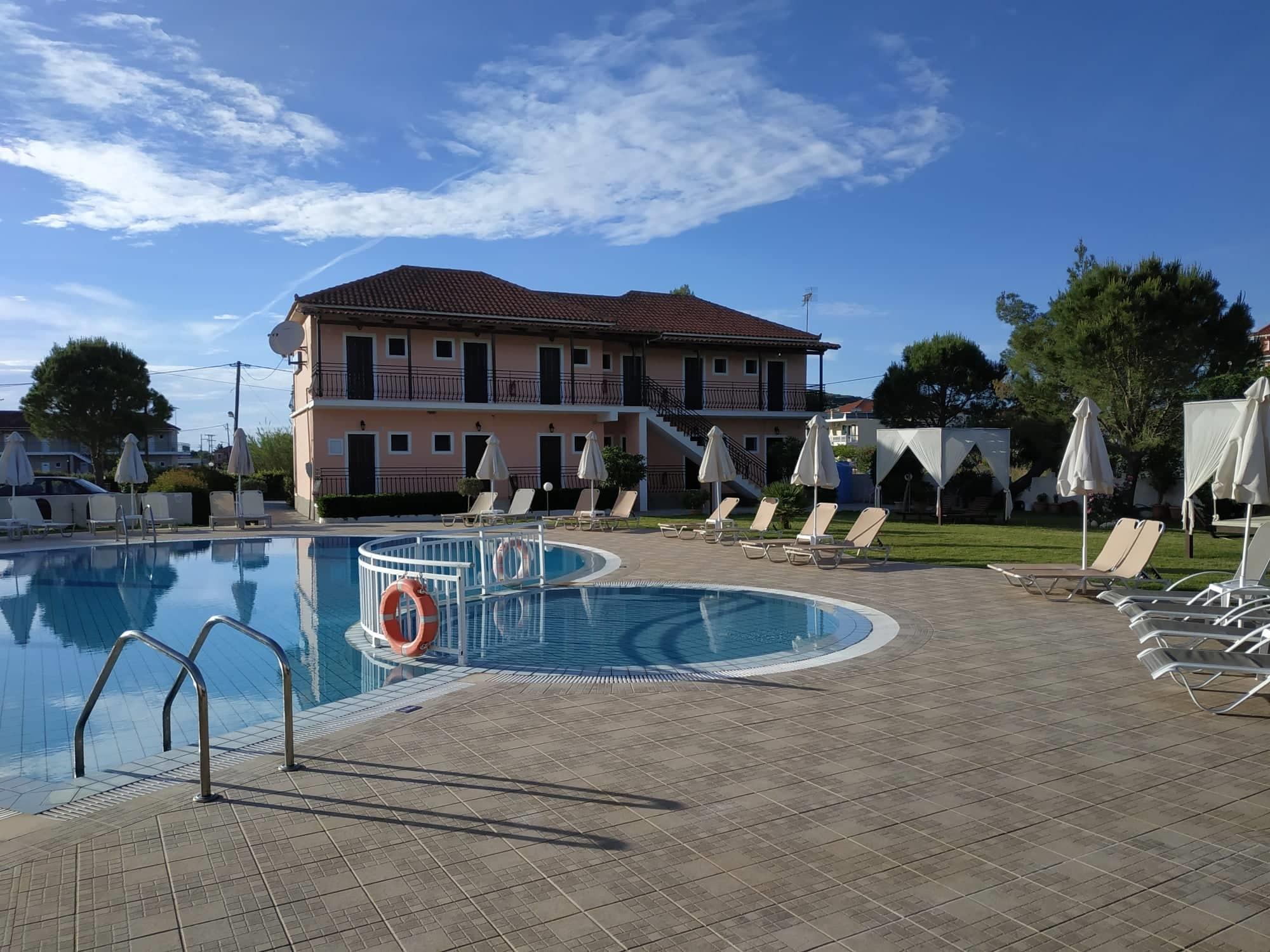 Eleni'S Garden & Castello Suites Alykanas  Zewnętrze zdjęcie