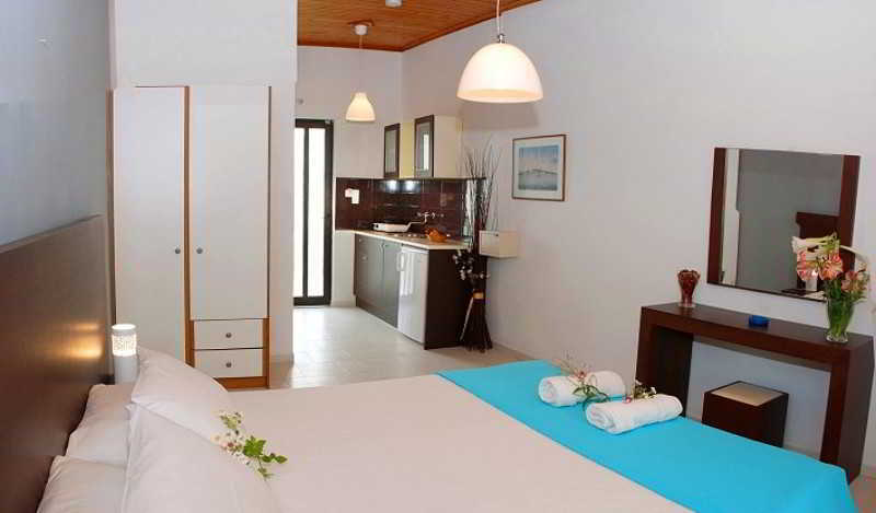 Eleni'S Garden & Castello Suites Alykanas  Zewnętrze zdjęcie